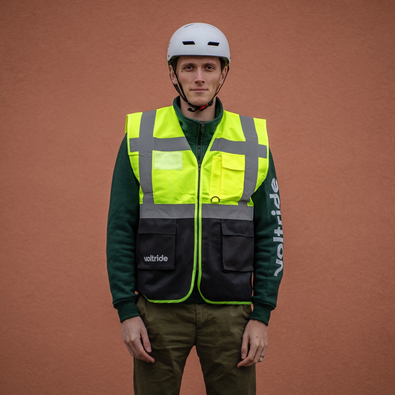 Reflective vest -, Stay safe and visible no matter the weather