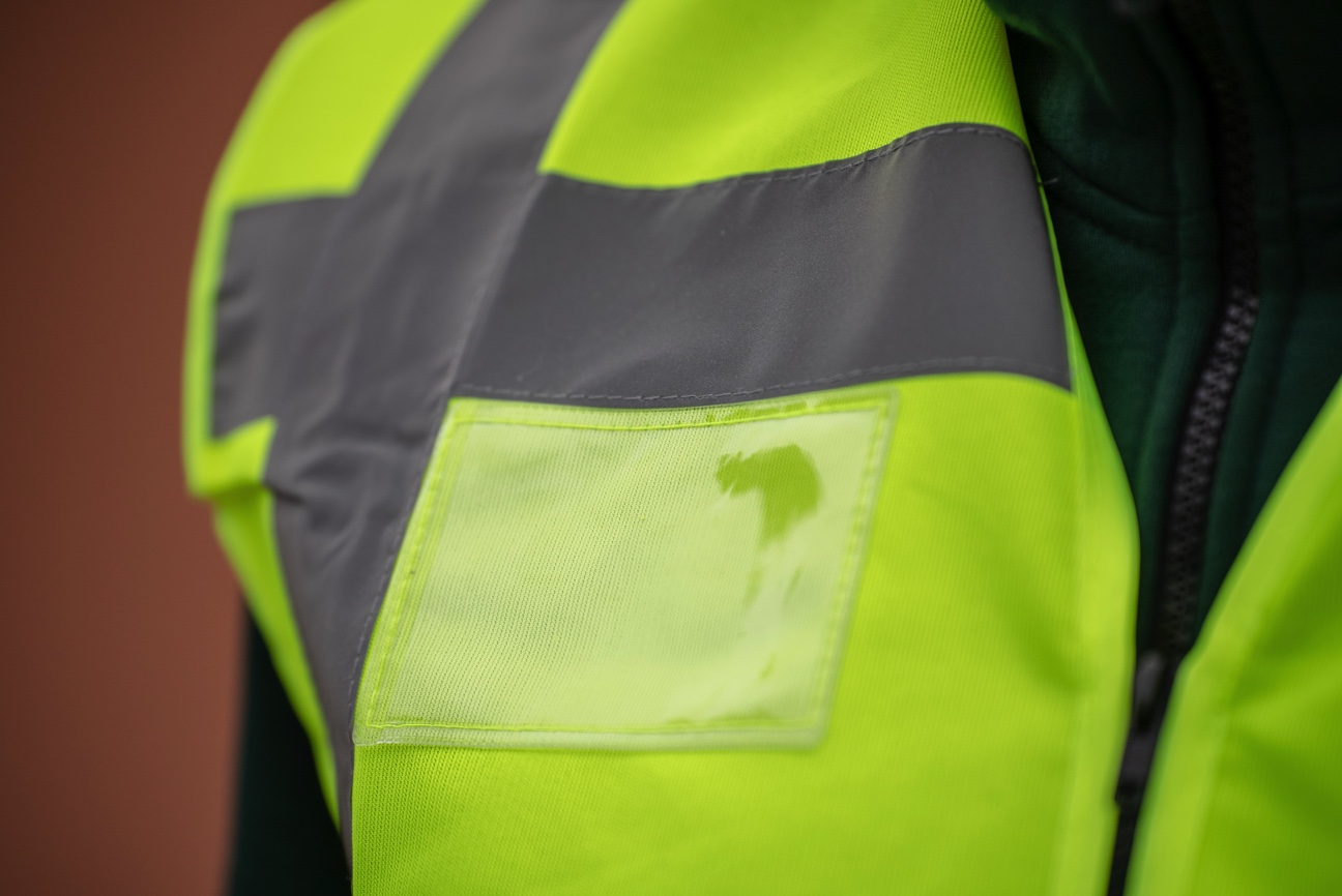 PURAHELP Reflective Car Vest, Set of 4, Valid throughout Europe