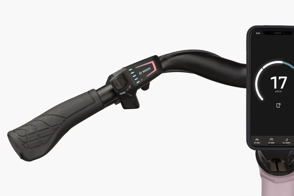Close-up of the Riese & Müller Culture Mixte Silent electric bike handlebar with Bosch control unit