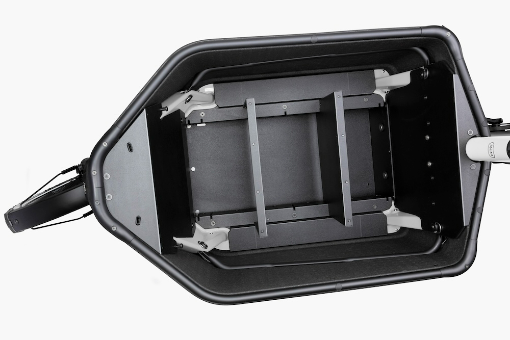 Top-down view of the Riese & Müller Packster 70 Touring empty cargo compartment