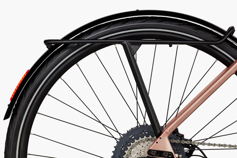 Riese & Müller UBN Seven Silent smartphone app interface Smartphone app interface of the Riese & Müller UBN Seven Silent electric bike showing ride data and security alert