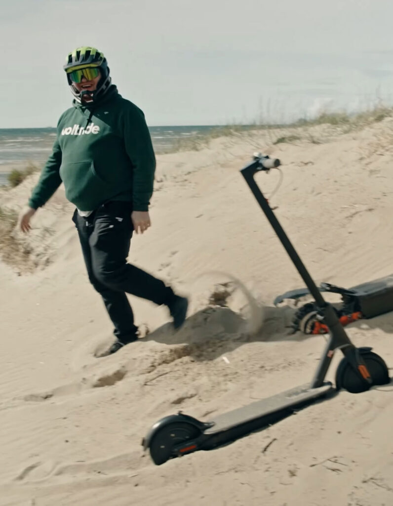 Video of us building a 2WD Xiaomi scooter with a 60V battery