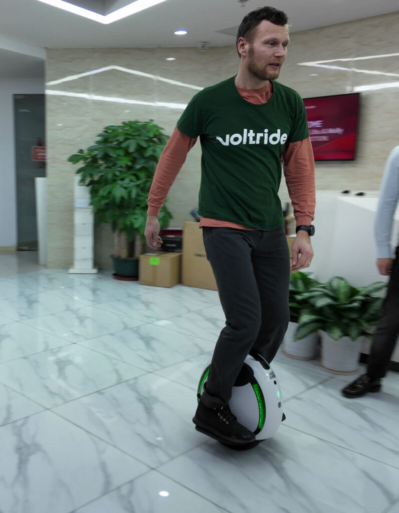 Video of us testriding the New Inmotion E20 at Inmotions headquarters in China