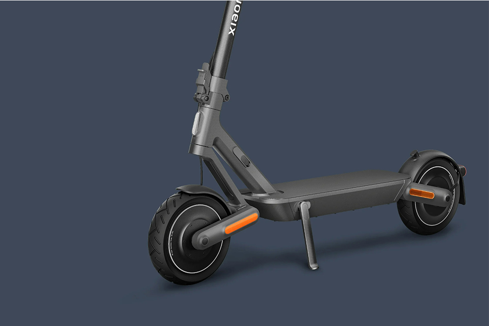 Xiaomi 4 Ultra electric scooter close-up Close-up image of the Xiaomi 4 Ultra electric scooter.