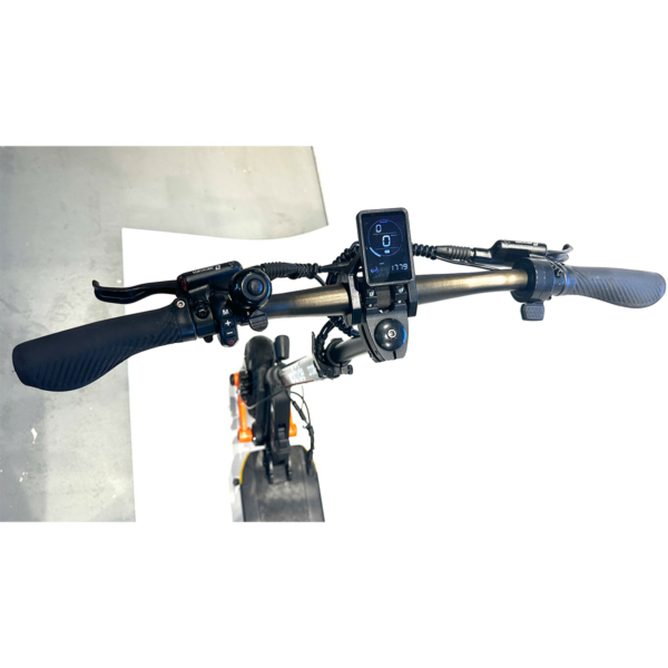 Electric scooter Gpad Storm max black used asphalt tires handlebar