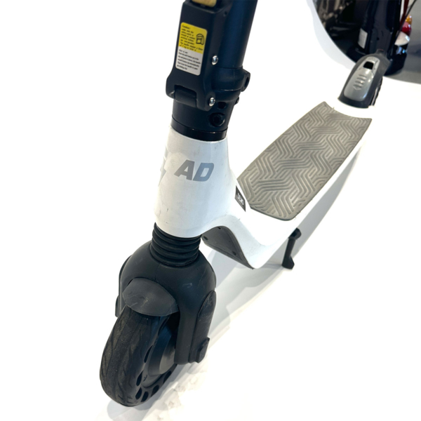 Electric scooter Gpad Svan white used front