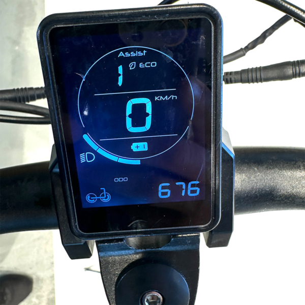 Gpad Storm Max black used hybrid tires display