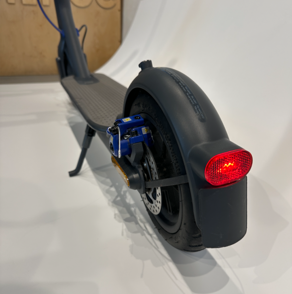 Xiaomi scooter 3 must tuli