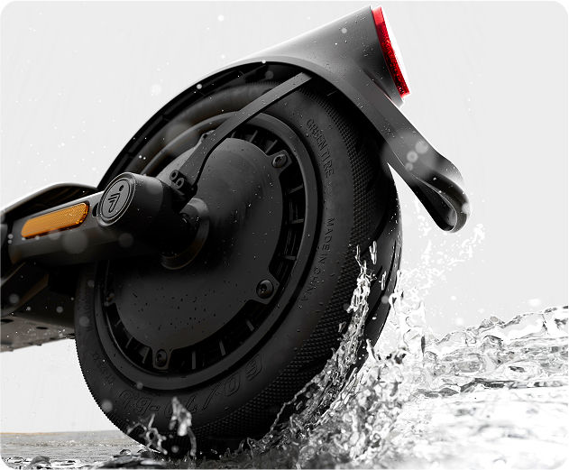 Illustrative image showing the Segway-Ninebot E3 Pro E electric scooter's water resistance.