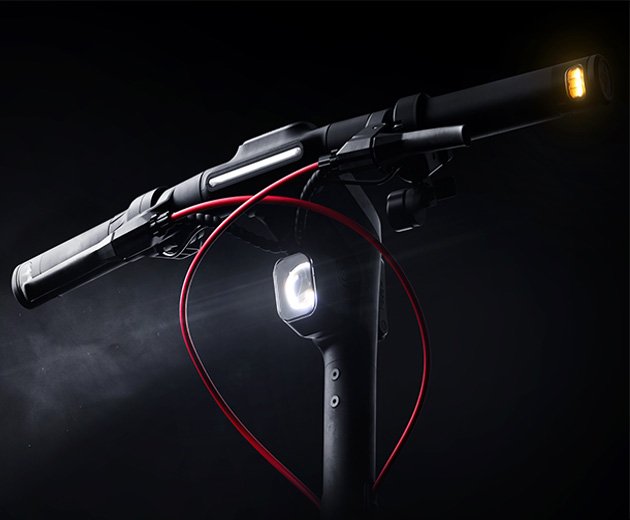 Illustrative image of the Segway-Ninebot MAX G3 electric scooter's headlight.