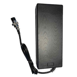 Minimotors Dualton X2, tulede aku laadija 12,6V 5A