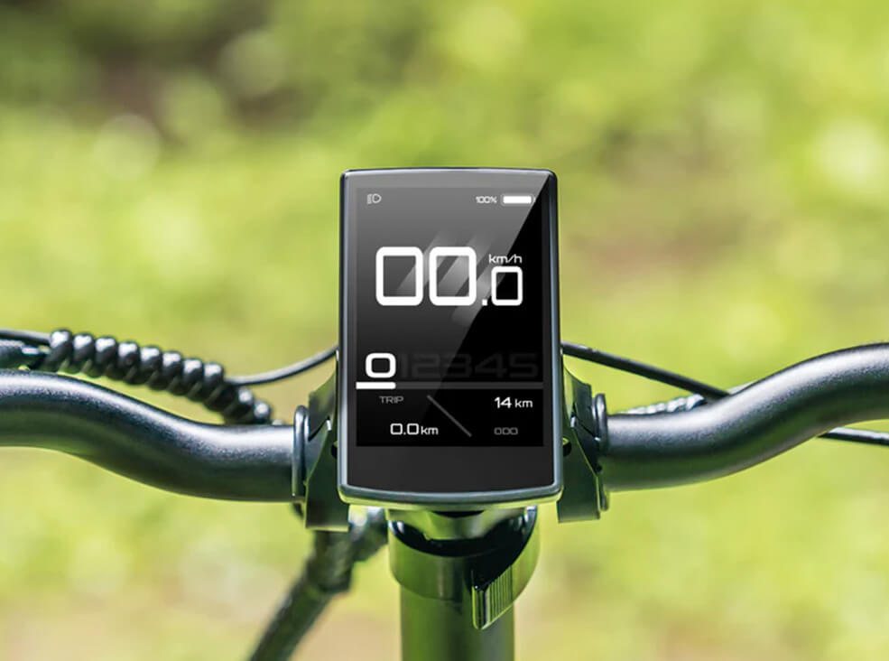 engwe-engine-pro-3-0-boost-display Close-up of the ENGWE Engine Pro 3.0 Boost electric bicycle's TFT display.