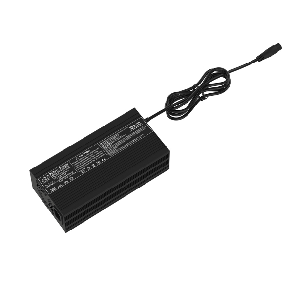 KSCH001 Kingsong KS-S22 126V 5A laadija – Pilt 1