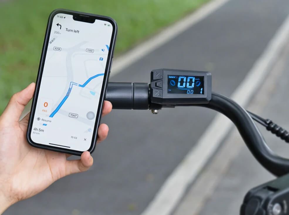Close-up of the ENGWE P275 SE electric bicycle's smart app feature.